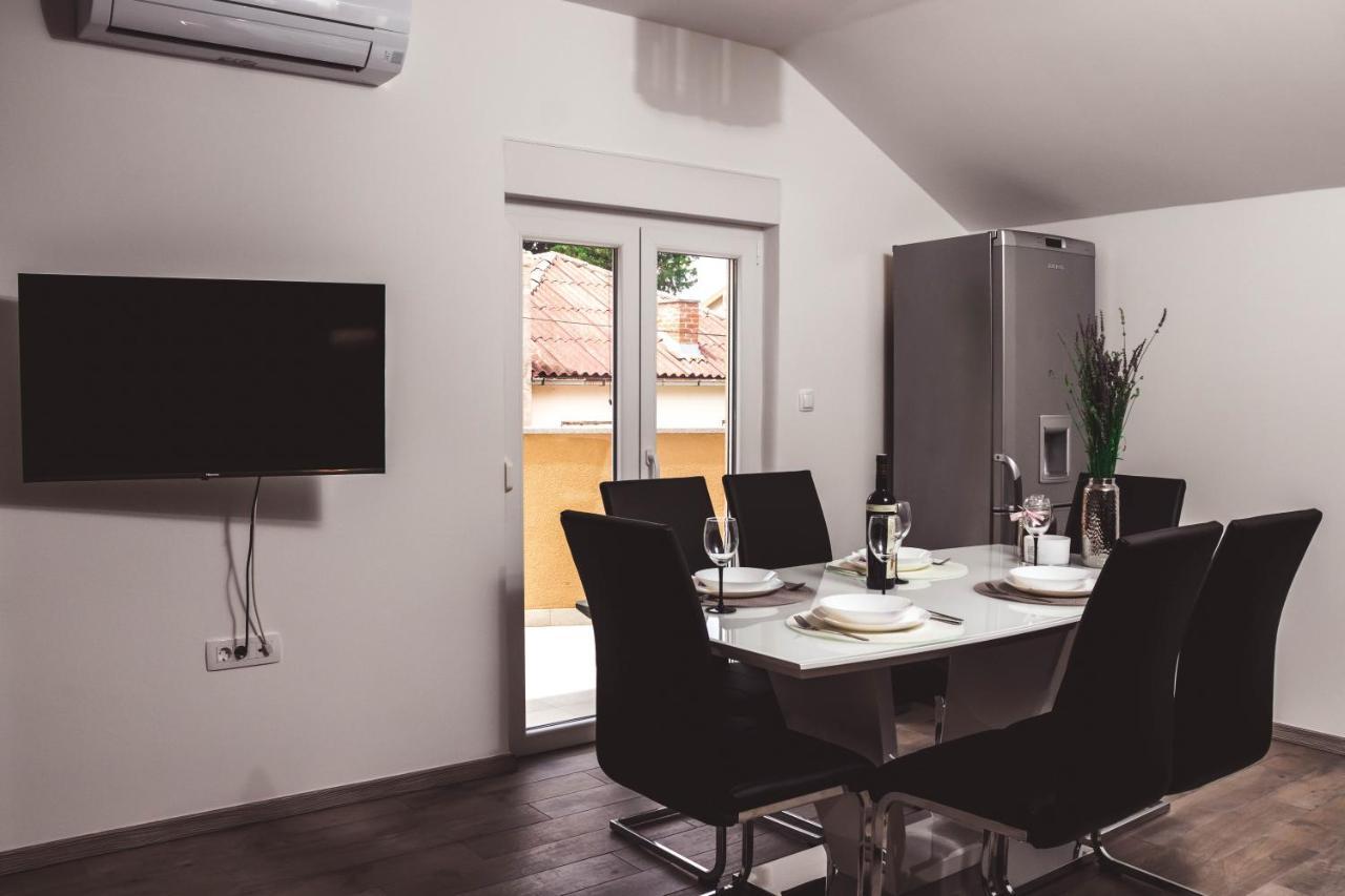 Apartmani Vuckovic Vodice Exteriör bild